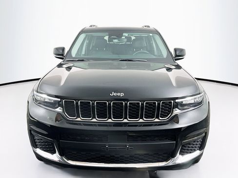 Used 2023 Jeep Grand Cherokee L Limited image 2