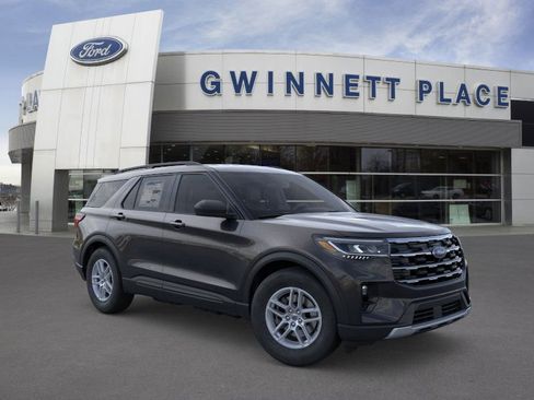 New 2026 Ford Explorer Active w/ Active Comfort Package image 7