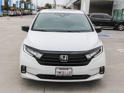 Used 2024 Honda Odyssey Sport image 2