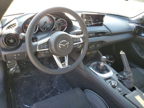 New 2025 MAZDA MX-5 Miata Club w/ Brembo/BBS Recaro Package image 10