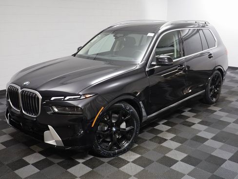 New 2026 BMW X7 xDrive40i w/ Executive Package image 2