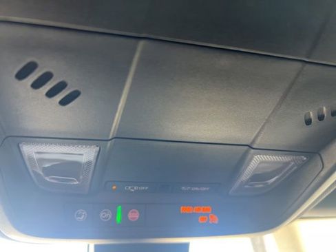 Used 2024 Chevrolet Equinox RS image 20