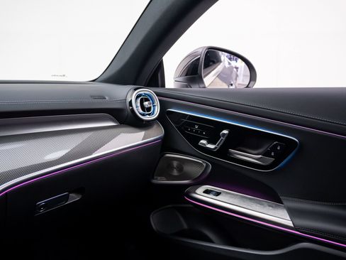 Certified 2025 Mercedes-Benz CLE 53 AMG 4MATIC Coupe image 30