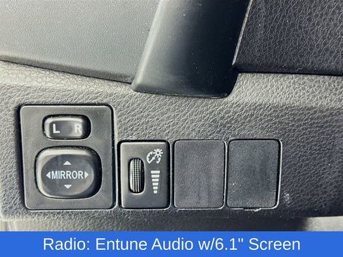 Used 2017 Toyota Corolla L image 12