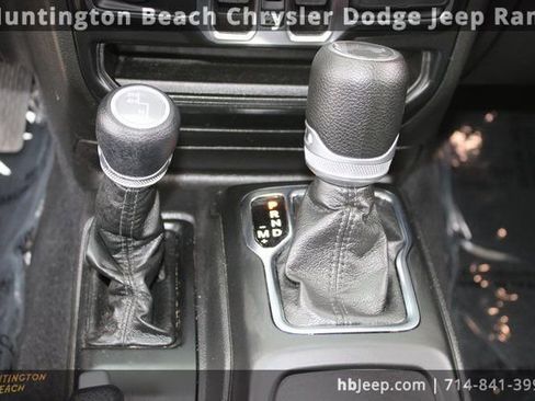 Used 2022 Jeep Wrangler Unlimited Sport image 17