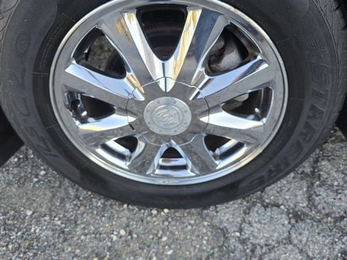 Used 2006 Buick LaCrosse CXL w/ Chrome Appearance Package image 16