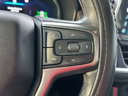 Used 2022 Chevrolet Suburban Z71 w/ Z71 Off-Road Package image 20