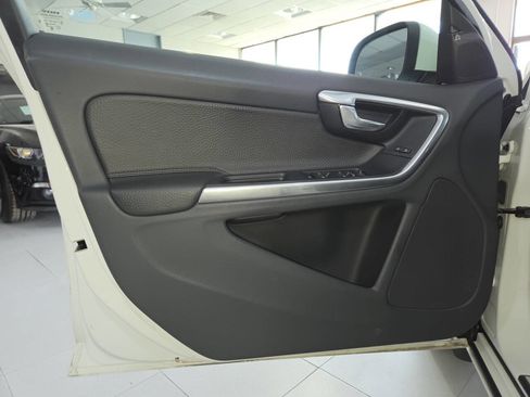 Used 2012 Volvo S60 T5 w/ Climate Pkg FWD image 13