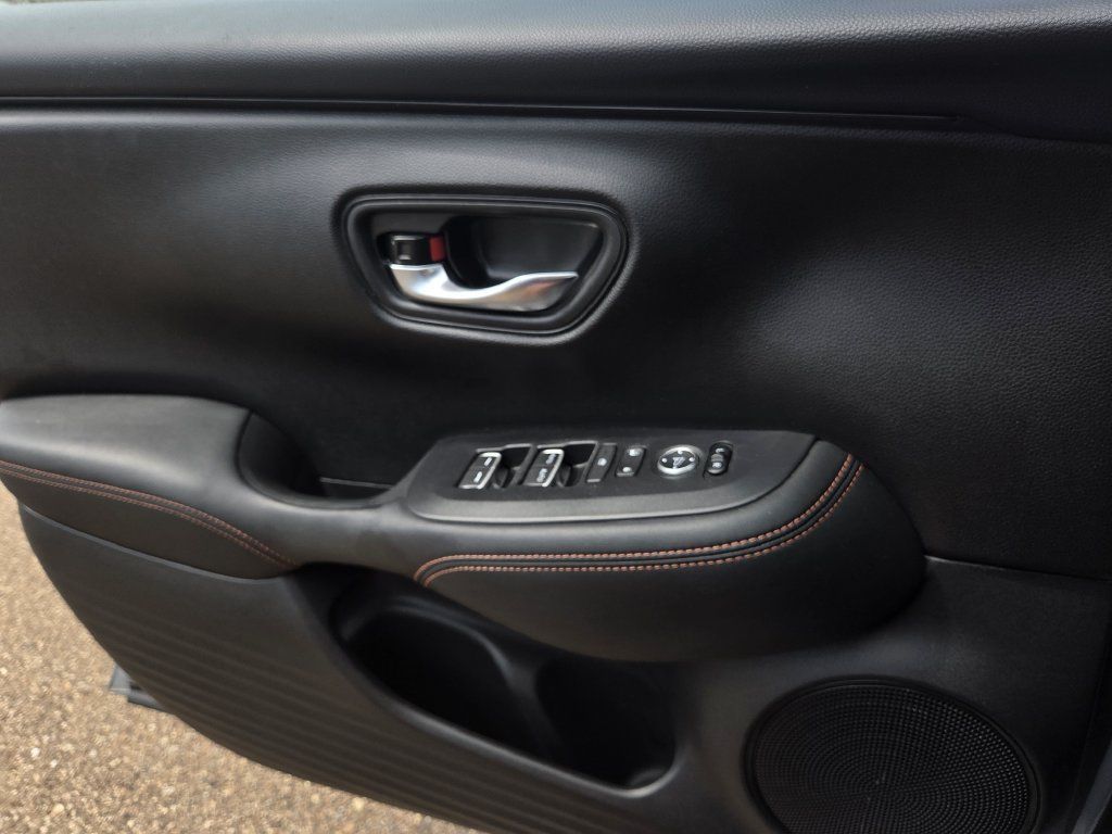 Certified 2024 Honda HR-V Sport image 15