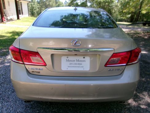 Used 2010 Lexus ES 350 FWD image 2