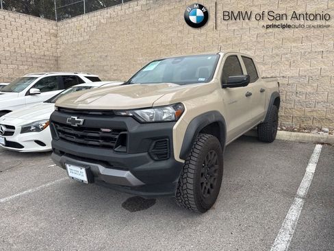 Used 2023 Chevrolet Colorado Trail Boss w/ Technology Package image 1