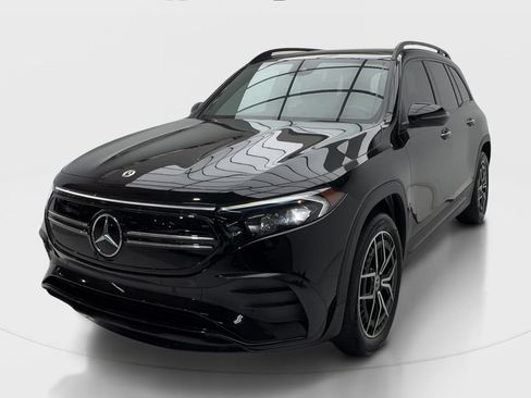 Used 2023 Mercedes-Benz EQB 350 4MATIC SUV image 4