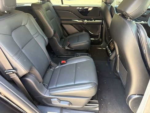 New 2026 Lincoln Aviator AWD image 16