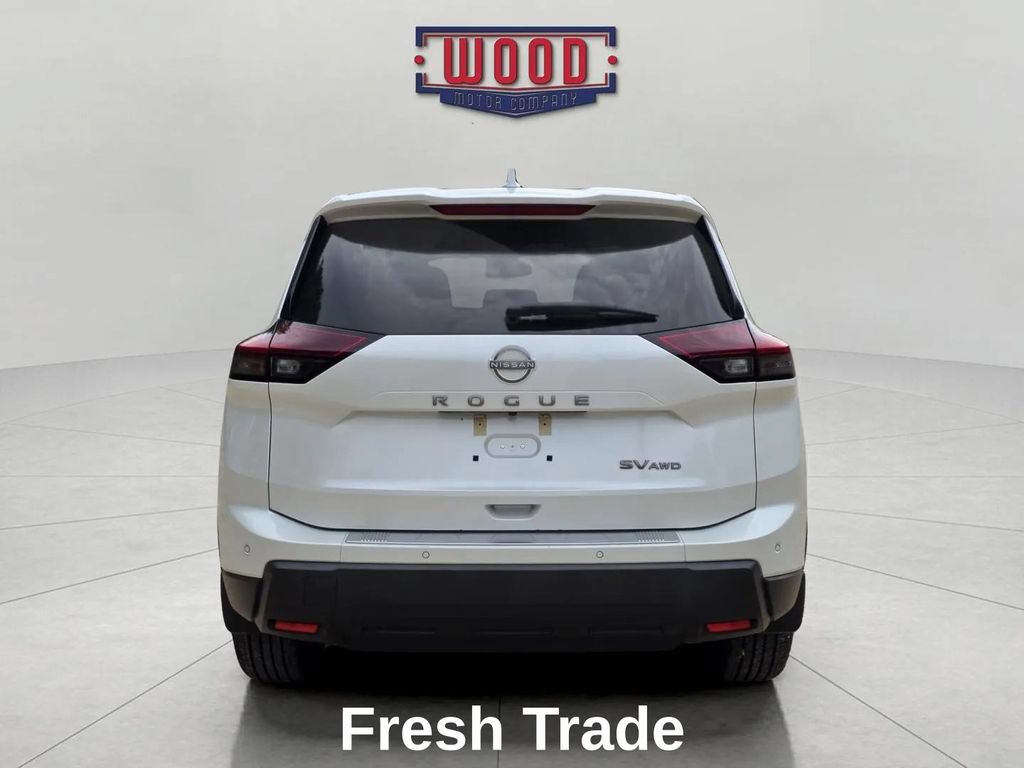 Used 2024 Nissan Rogue SV AWD/4WD image 5