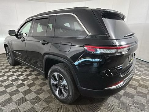 Used 2022 Jeep Grand Cherokee Limited 4xe AWD/4WD image 4