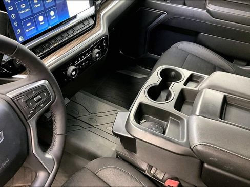 Used 2022 Chevrolet Silverado 1500 RST w/ Protection Package AWD/4WD image 16
