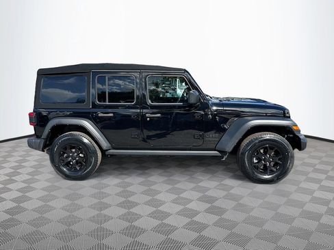 Used 2022 Jeep Wrangler Unlimited Sport AWD/4WD image 5