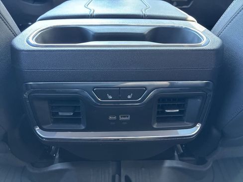 Used 2023 GMC Sierra 1500 SLT w/ SLT Convenience Package image 21
