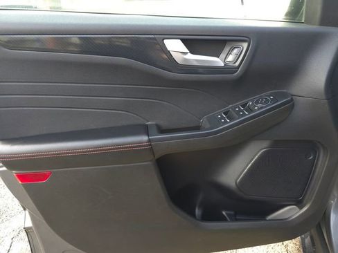 Used 2023 Ford Escape ST-Line image 8