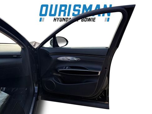 Used 2025 Genesis GV70 2.5T image 16