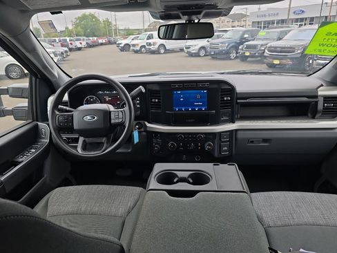 Certified 2023 Ford F350 XLT w/ FX4 Off-Road Package image 19