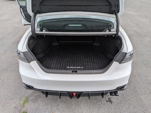 Used 2021 Toyota Camry LE FWD image 17