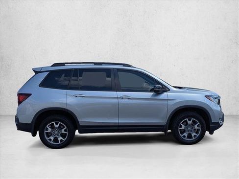 Used 2023 Honda Passport TrailSport image 4