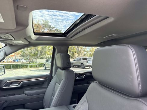 Used 2025 Chevrolet Silverado 1500 LT Trail Boss w/ Convenience Package II image 22