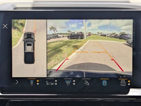 Used 2022 Chevrolet Silverado 1500 ZR2 w/ Technology Package image 29