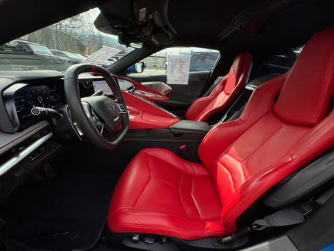 Used 2021 Chevrolet Corvette Stingray Preferred Cpe w/ 2LT image 9