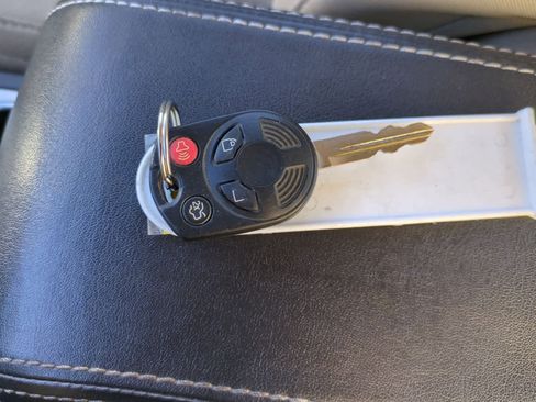 Used 2010 Mercury Milan image 36