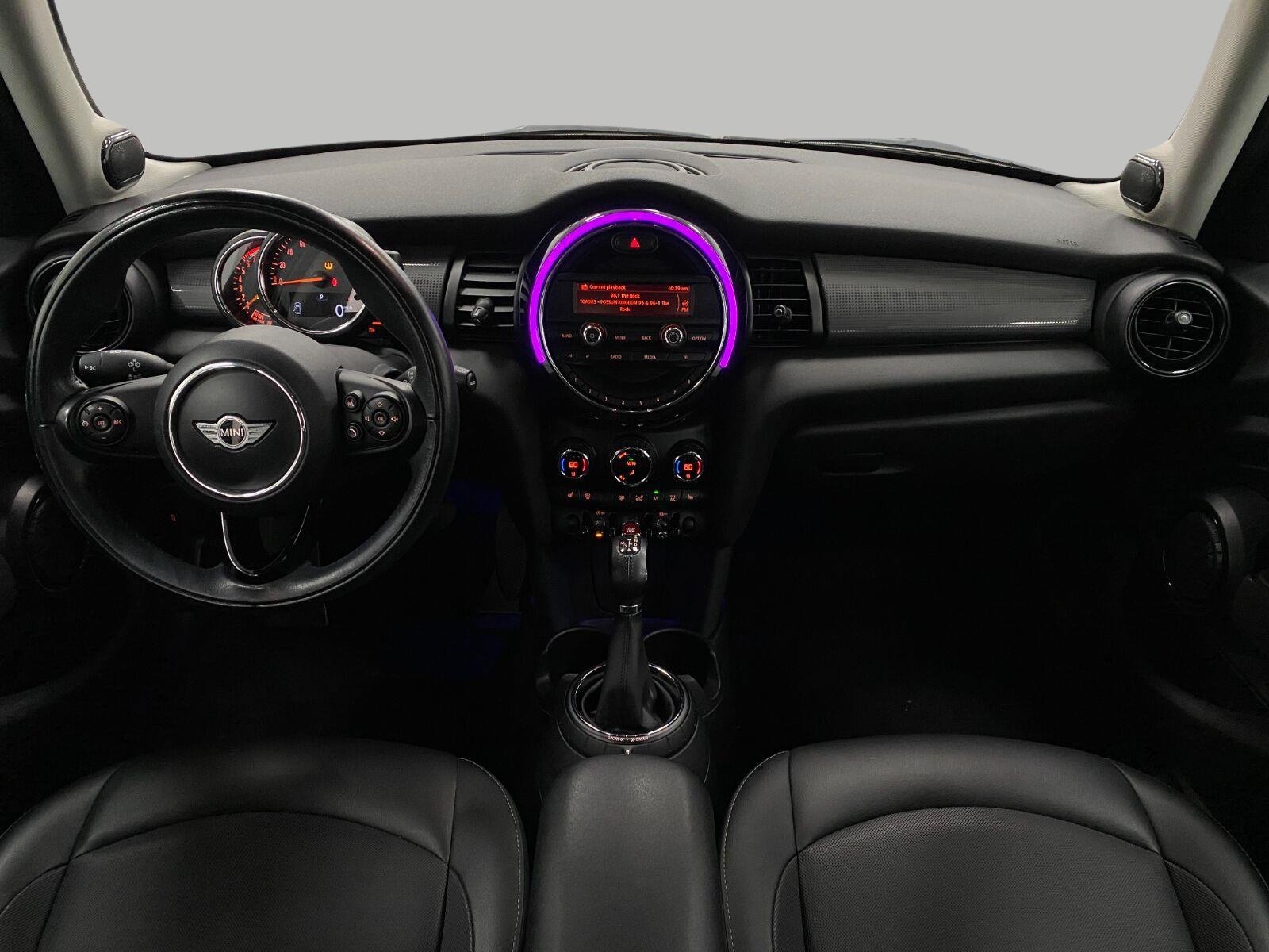 Used 2015 MINI Cooper 4-Door Hardtop FWD image 18