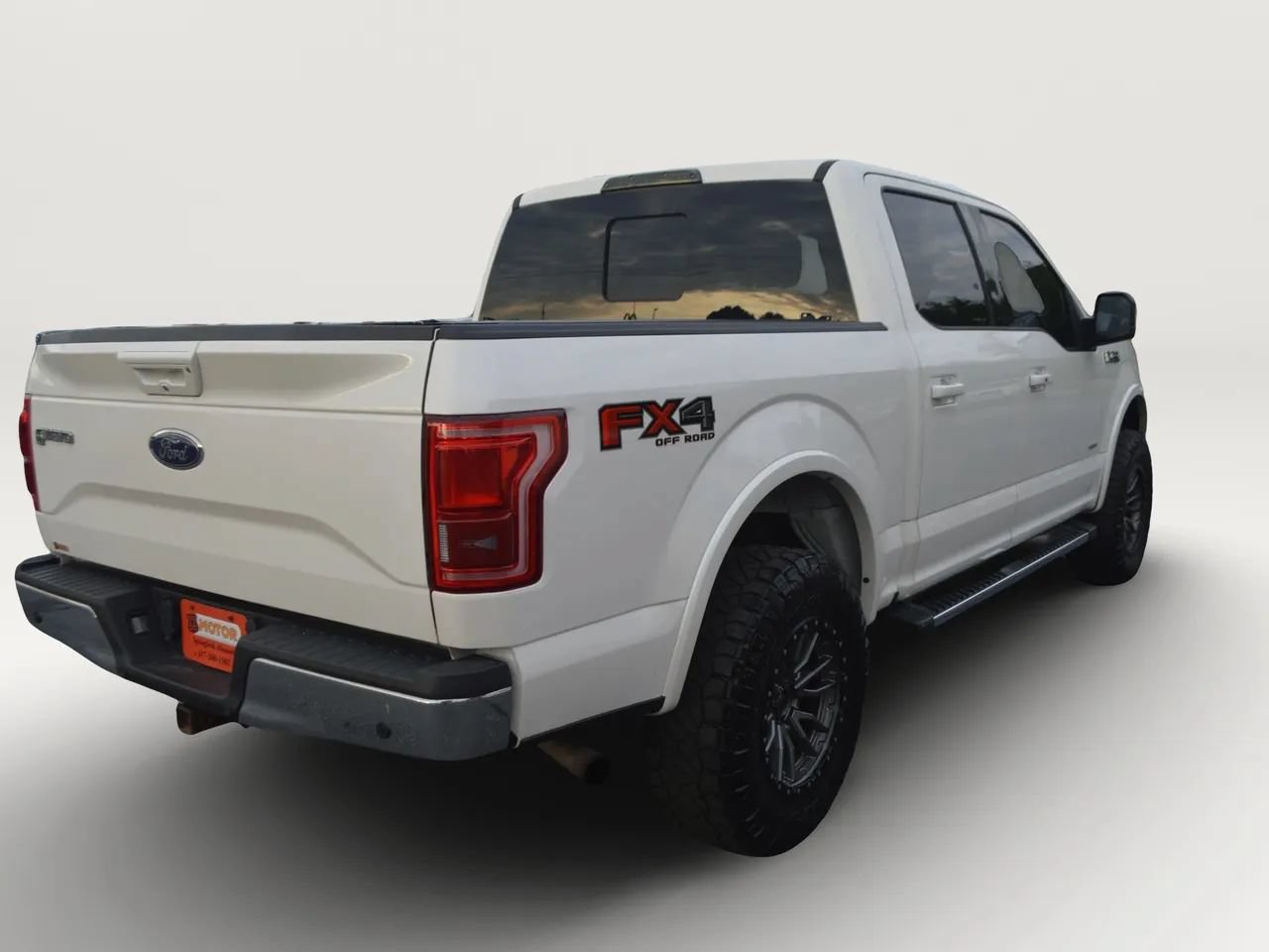 Used 2015 Ford F150 Lariat w/ Equipment Group 501A Mid AWD/4WD image 7