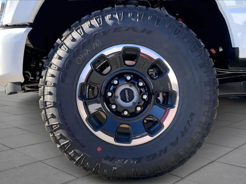 New 2026 Ford F350 Platinum w/ Tremor Off-Road Package image 8
