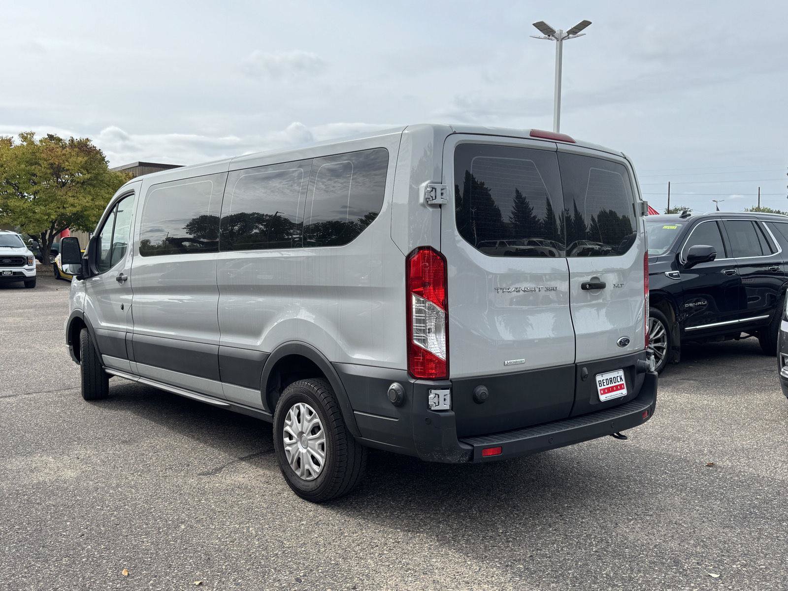 Used 2024 Ford Transit 350 XLT RWD image 2