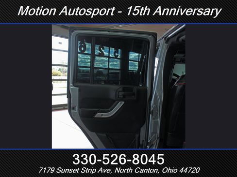 Used 2014 Jeep Wrangler Unlimited Rubicon image 40