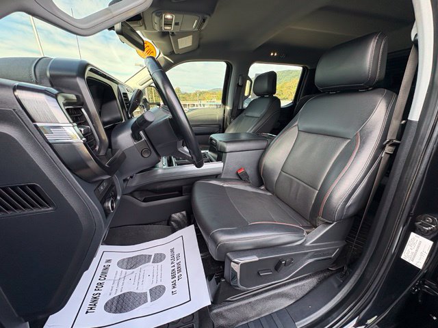 Used 2023 Ford F550 4x4 Crew Cab Super Duty image 32