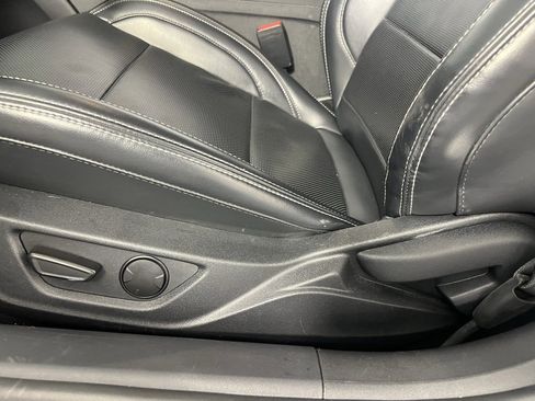 Used 2024 Ford Mustang Premium image 25