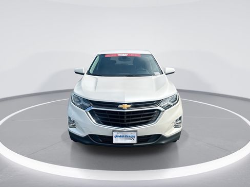Used 2018 Chevrolet Equinox LT FWD image 3