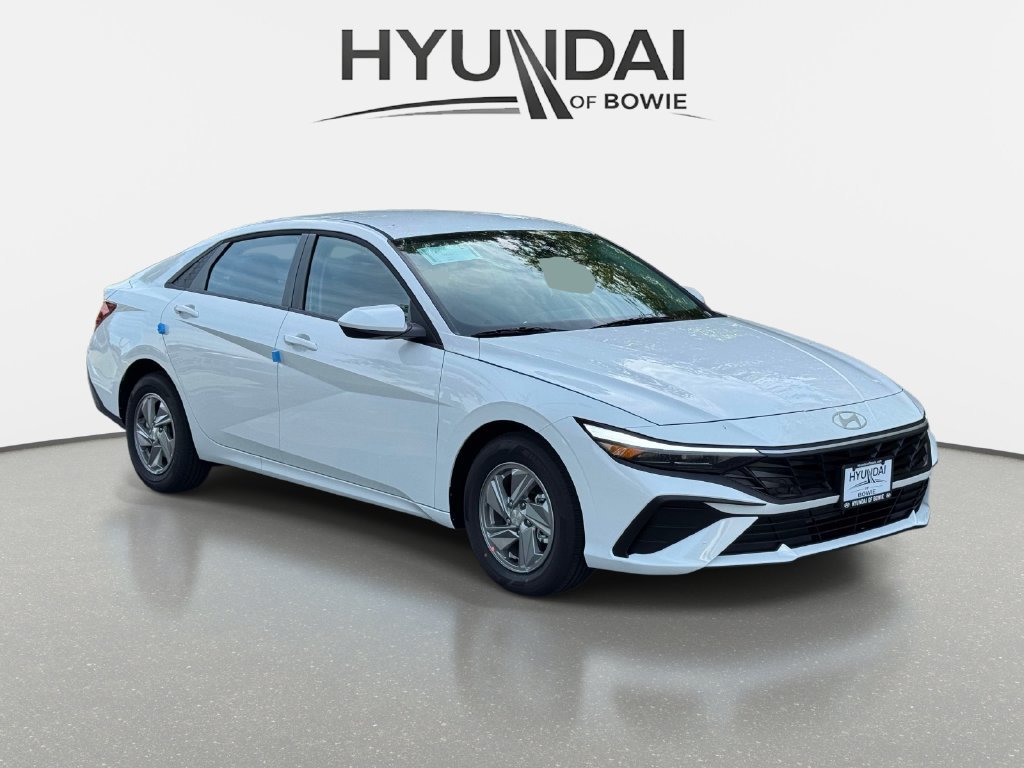 New 2026 Hyundai Elantra SE FWD image 1