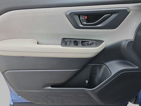 New 2026 Subaru Forester AWD/4WD image 31