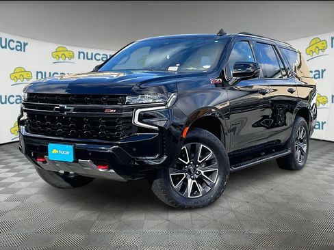 Used 2022 Chevrolet Tahoe Z71 w/ Luxury Package image 3