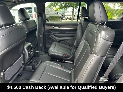 New 2026 Jeep Grand Cherokee L Limited AWD/4WD image 32