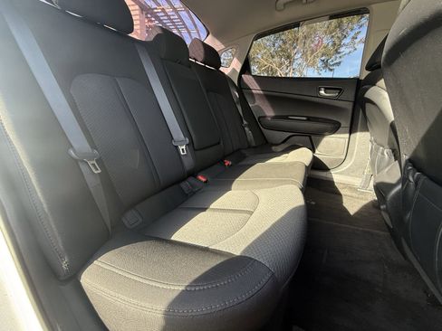 Used 2018 Kia Optima LX image 14