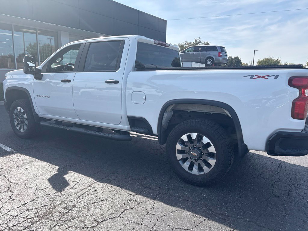Used 2023 Chevrolet Silverado 2500 Custom w/ Infotainment Package AWD/4WD image 4