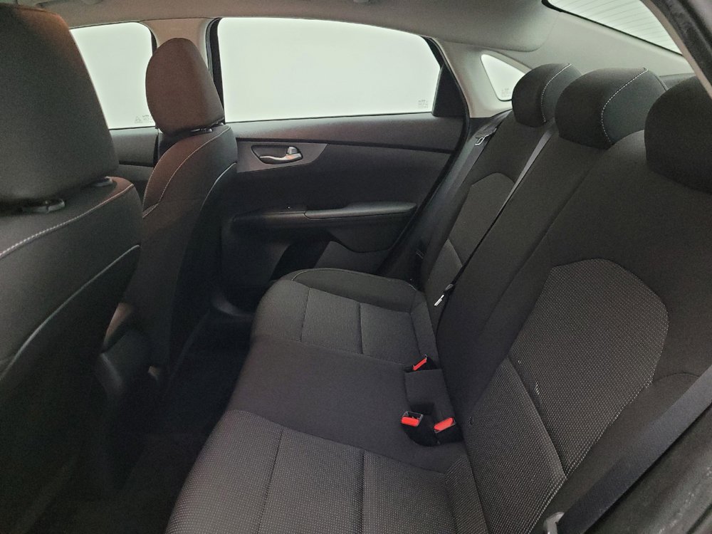 Used 2020 Kia Forte LXS FWD image 18