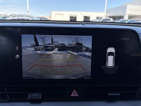 Certified 2024 Kia Sportage EX image 19