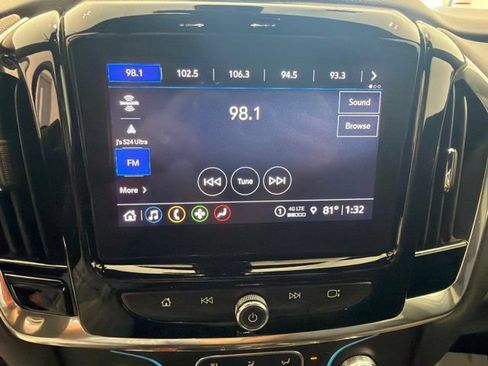 Used 2023 Chevrolet Traverse LT FWD image 20