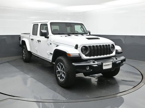 New 2026 Jeep Gladiator Sport AWD/4WD image 17