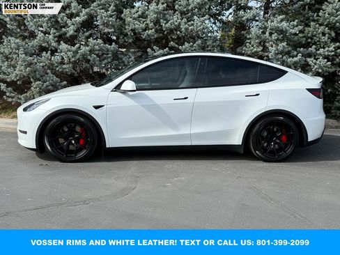 Used 2022 Tesla Model Y Performance image 4